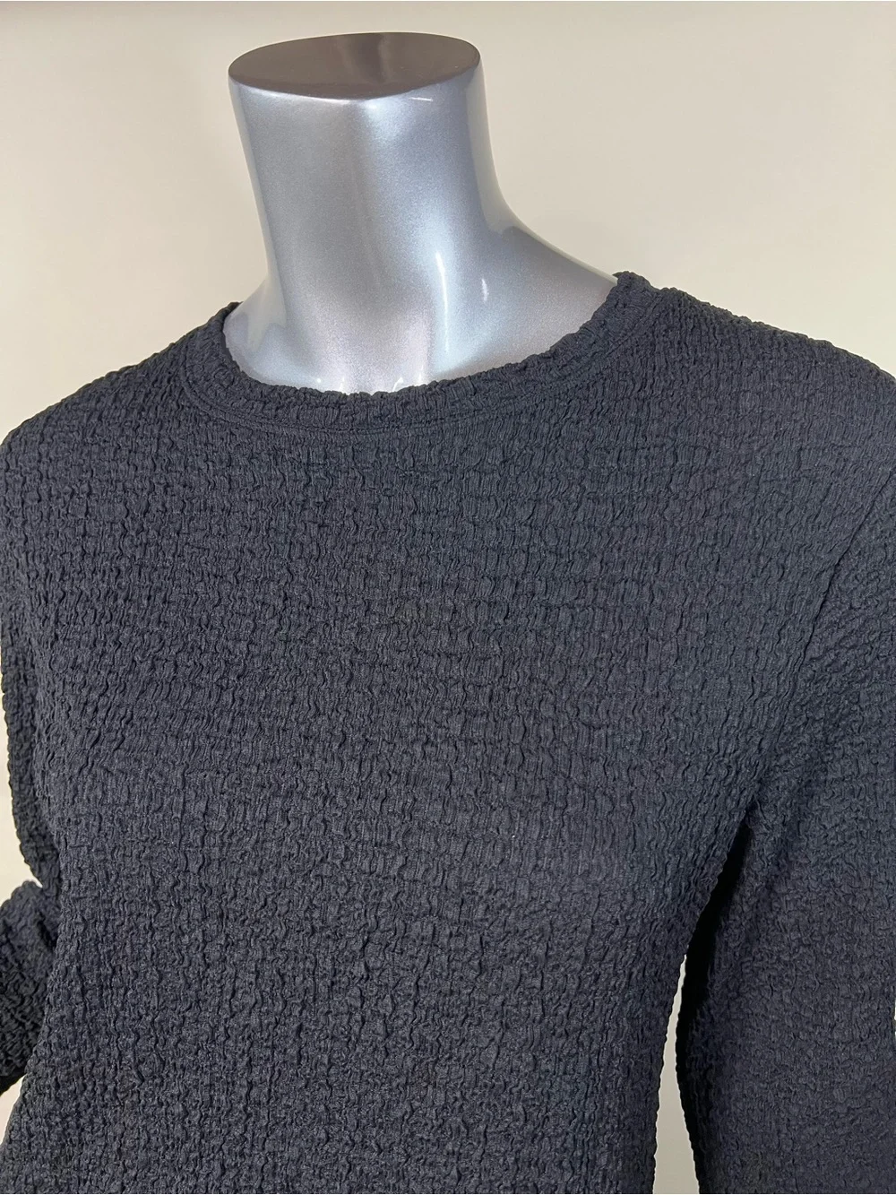 A New Day Women’s Small Textured Long Sleeve Crinkle Blouse Crew Neck Top Black